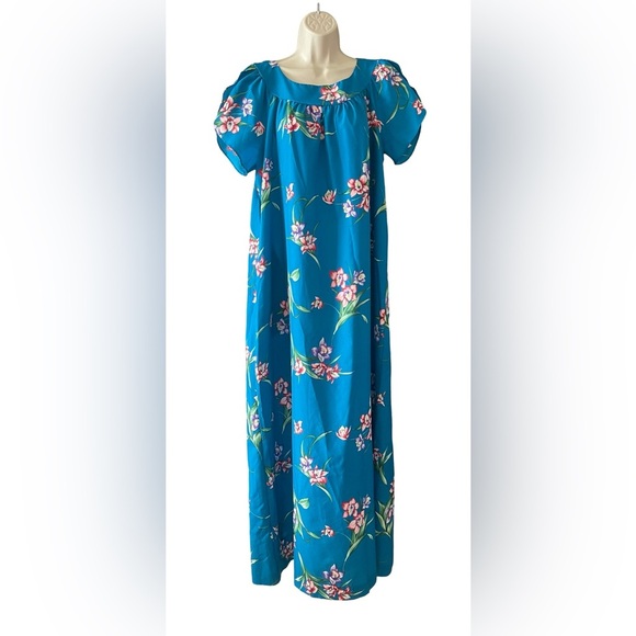 Hilo Hattie Dresses & Skirts - Vintage Hilo Hattie Muumuu Maxi Dress Hawaiian Round Neck Teal Pink Aloha XL EUC